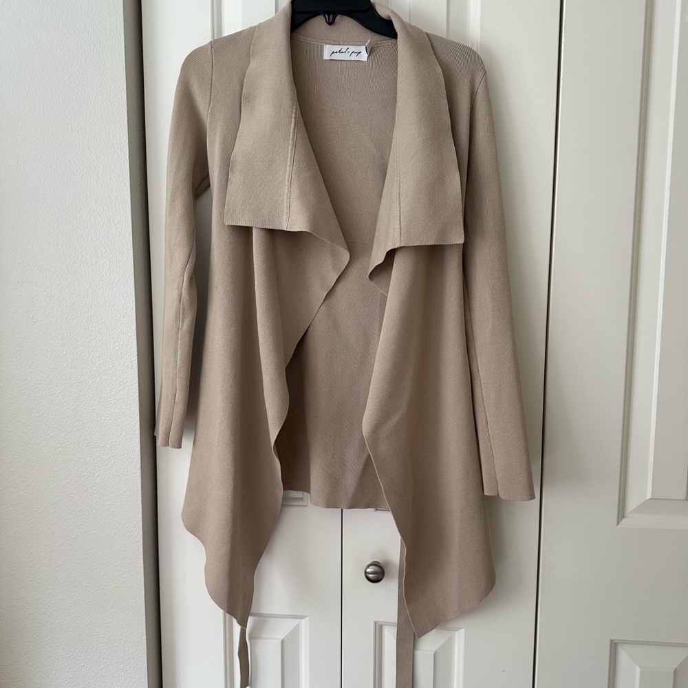 Petal & Pup Zimmer Cardigan, beige, size 4 - Picture 6 of 8